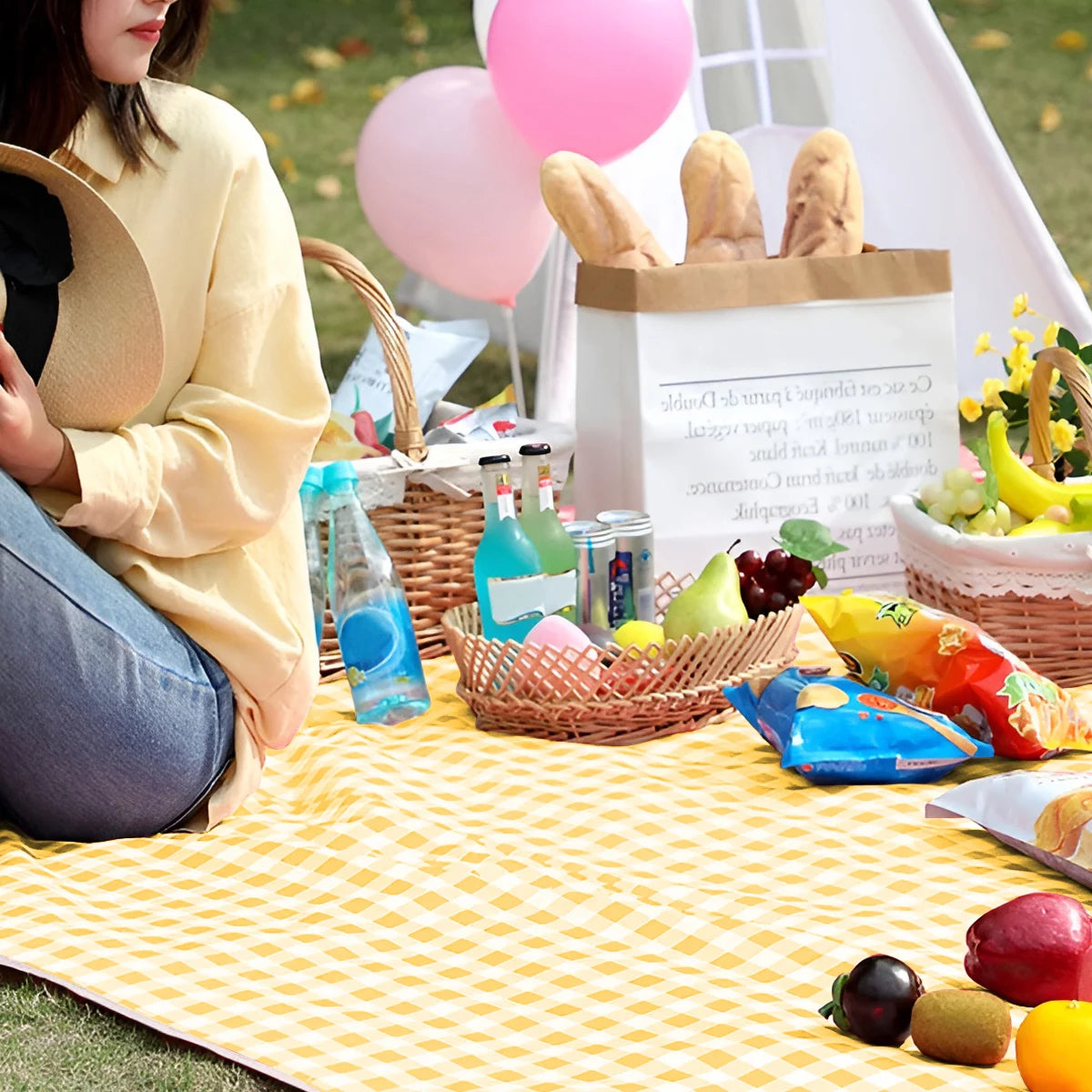 Picnic Blanket Beach Mat Extra 150x200cm Sandproof Waterproof Camping Blanket Portable Travel Outdoor Indoor Family BBQ Grass